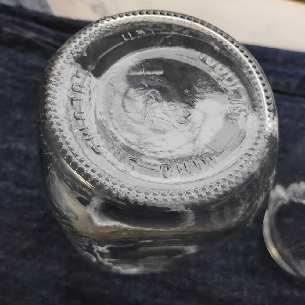 1975 Mom's Mason Jars 2 Clear Glass Canning Quarts Embossed Measurements USA